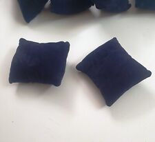 Blocco cuscini blu usato  Italia