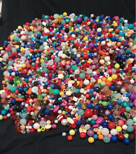 Más de 250 piezas cuentas mixtas para hacer joyas colores y tamaños cuentas artesanales para niños segunda mano  Embacar hacia Argentina