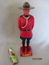 Canada figurine police d'occasion  Six-Fours-les-Plages