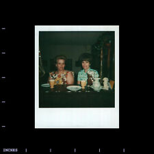 Foto antiga Polaroid MULHERES SENTADAS NO BAR, usado comprar usado  Enviando para Brazil