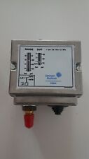 Johnson controls p77aaa gebraucht kaufen  Bogel, Mieheln, Weyer