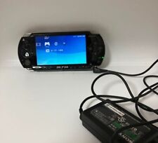 Używany, Używana konsola PSP-1000, kabel ładujący, niestabilny kontakt na sprzedaż  Wysyłka do Poland