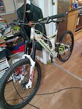 Bicicletta mondraker usato  Spedire a Italy