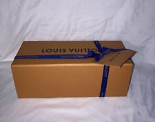 Caixa de perfume vazia Louis Vuitton 10,5 x 4,25 x4 com fita, cartão-presente e papel tissue comprar usado  Enviando para Brazil