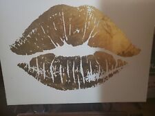 Gorgeous gold lips for sale  Mount Airy