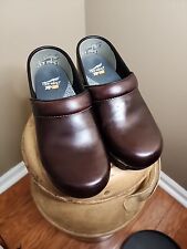 Dansko Clogs Size 37 US 6.5 7 Brown Leather XP2 Waterproof Slip Resistant, used for sale  Shipping to South Africa