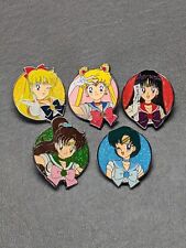 Lote de 5 pines Sailor Moon - Luna, Mercurio, Júpiter, Marte, Venus segunda mano  Embacar hacia Argentina