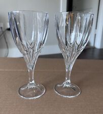 Dos (2) vasos de vino de cristal Mikasa Mistral vaso soplado transparente segunda mano  Embacar hacia Argentina