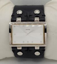 Relógio analógico feminino GUESS tom prata preto pulseira larga couro G66371L H7 comprar usado  Enviando para Brazil