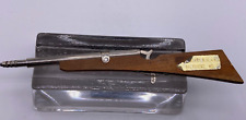 De colección. Portaplomo mecánico en forma de pistola lápiz madera y metal, usado segunda mano  Embacar hacia Argentina