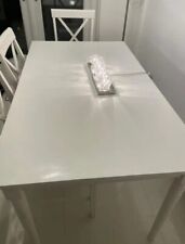 Dinning table and 4 chairs white wood, usado segunda mano  Embacar hacia Argentina