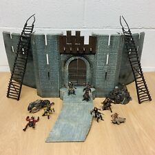 helms deep for sale  NEWTON-LE-WILLOWS