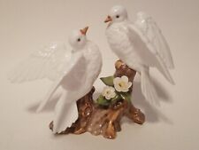 Estatueta vintage pombas brancas no toco Maruri Enesco osso brilhante porcelana 1976 pássaros, usado comprar usado  Enviando para Brazil