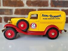 Banco de moedas fundido ERTL Arm & Hammer bicarbonato de sódio 1932 Ford Delivery Van carro 1:24 comprar usado  Enviando para Brazil