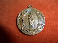 Ancienne médaille 19° siècle Sacré cœur de jésus Baptême Communion confirmation  d'occasion  Bar-le-Duc