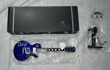 Mini guitarra azul KISS oficial End Of The Road Tommy Thayer ASSINADA comprar usado  Enviando para Brazil