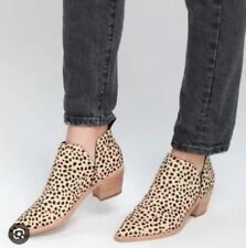 Botas al tobillo Dolce Vita KAIDIE con manchas de leopardo de cuero apilado tacón de bloque talla 7,5 M segunda mano  Embacar hacia Mexico