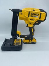 Usado, Kit de grampeador DEWALT DCN681D1 20V XR sem fio 18 Ga Crown. (AP1123313) comprar usado  Enviando para Brazil