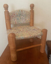 Cadeira infantil antiga vintage de madeira com assento e encosto de tecido, usado comprar usado  Enviando para Brazil