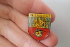 Badge pin pin d'occasion  Expédié en Belgium
