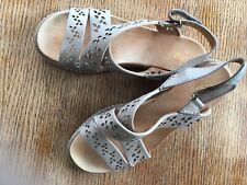 Clarks sandals natural for sale  WATERLOOVILLE