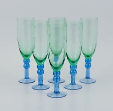 Artista escandinavo del vidrio. Seis copas de champán en copa verde y azul. segunda mano  Embacar hacia Argentina