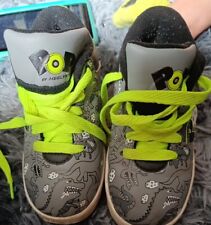 Boys Heelys Size 11 Dinosaur Pop Roller Shoes  for sale  Shipping to South Africa