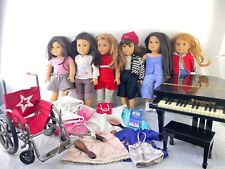 Lote de 6 muñecas American Girl de 18 pulgadas con accesorios, piano, silla de ruedas y ropa segunda mano  Embacar hacia Argentina