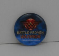 Nuevo de Lote Antiguo Wonder Woman 2017 DC Comics GUERRERA PROBADA EN BATALLA Todos Somos Amazons Pinback segunda mano  Embacar hacia Argentina