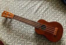 Ken timms... ukulele usato  Spedire a Italy