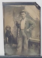 Imagem de estúdio fotográfico tipo tinta original homem com rifle espingarda e cachorro de caça comprar usado  Enviando para Brazil