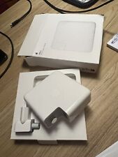 Apple power adapter usato  Milano