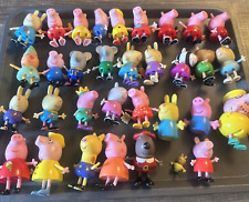 Enorme lote de figuras de Peppa Pig amigos juguetes de muebles segunda mano  Embacar hacia Argentina