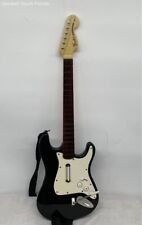 Guitarra Harmonix PlayStation 3 Rockband Fender Stratocaster Gaming preta e branca comprar usado  Enviando para Brazil