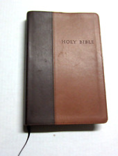 Bíblia Sagrada Nova Tradução Viva Estampa Grande Edição Slimline Couro Tyndale, usado comprar usado  Enviando para Brazil
