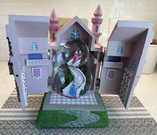 Globo de nieve musical de resina de resina de resina de castillo princesa de Disney leer descripción segunda mano  Embacar hacia Argentina