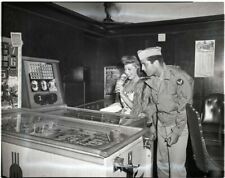 Usado, Dinah Shore George Montgomery jogando Vintage máquina de Pinball Negativo Original comprar usado  Enviando para Brazil