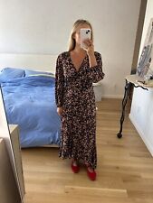 Vestido Oysho Floral Midi Envolvente Nuevo Sin Etiquetas Talla M segunda mano  Embacar hacia Argentina