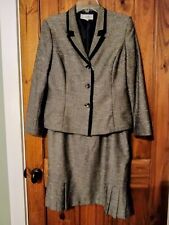 Suit womens gray for sale  North Augusta