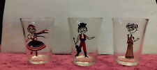 Anciens petits verre d'occasion  Montchanin