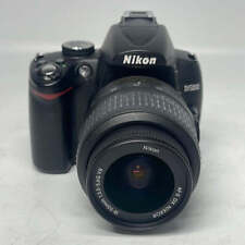 Câmera Digital Nikon D5000 12.3MP AF-S DX NIKKOR 18-55mm f/3.5-5.6 G Lente VR comprar usado  Enviando para Brazil