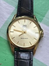 Relógio QQ quartzo 40mm estilo vestido pulseira de couro marrom tom dourado comprar usado  Enviando para Brazil