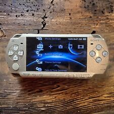 Consola Sony Silver PSP-2001 viene con cargador - Funciona con cargador de batería segunda mano  Embacar hacia Argentina