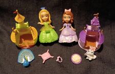 Figuras de ámbar y princesa Sofía de Disney con castillos  segunda mano  Embacar hacia Argentina