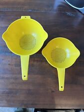 Tupperware yellow colanders d'occasion  Expédié en Belgium