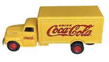 Caminhões de brinquedo Hartoy vintage Coca-Cola amarelo brilhante caminhão de entrega fundido 1:64 comprar usado  Enviando para Brazil