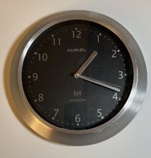 Radio reloj de pared - carcasa de aluminio - movimiento de cuarzo - 25 cm segunda mano  Embacar hacia Argentina