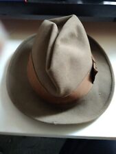 Ancien chapeau feutre d'occasion  Saint-Maximin-la-Sainte-Baume