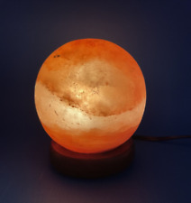 Lâmpada de sal de rocha cristal natural do Himalaia com base em madeira orbe esculpido luz de trabalho comprar usado  Enviando para Brazil