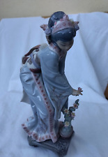 Figurine porcelaine femme d'occasion  Sainte-Suzanne